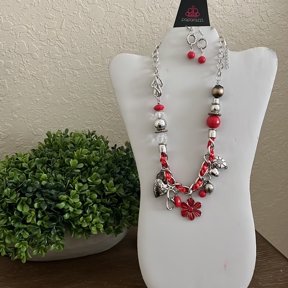 Necklaces - Picture 2 of 5